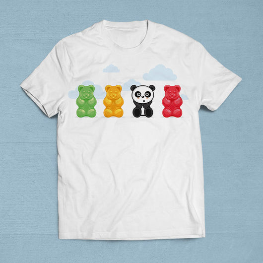 Free Worldwide Shipping - Cute Gummi Bear & Panda T-Shirt [Gift Idea - Makes A Fun Present] Unisex T-Shirt XS/Small/Medium/Large/XL